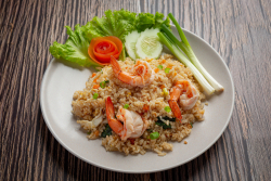 Menu Sarapan Asyik, Nasi Goreng Seafood Istimewa!