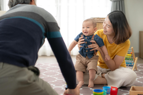 Kenali Tumbuh Kembang Bayi Sejak Dini