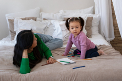 Aktivitas yang Bisa Dilakukan sebelum Si Kecil Tidur