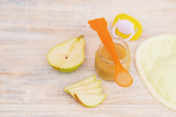 Manfaat Besar Buah Pir untuk Si Kecil yang Masih Bayi