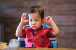 Over Stimulasi pada Si Kecil, Bagaimana Cirinya dan Apa Dampaknya?