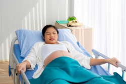 Benarkah Intrathecal Labor Analgesia Bisa Bikin Melahirkan Tanpa Rasa Sakit?