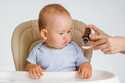 Buat Balita, Pilih Obat Sirup, Tetes, atau Puyer Ya Moms?